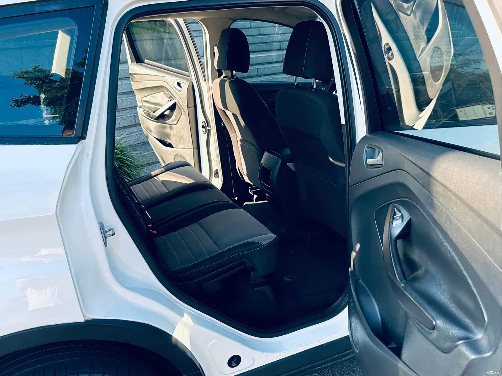 Ford Kuga, 2014 11