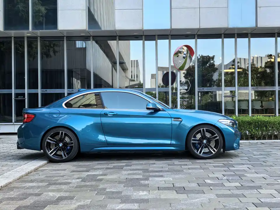 BMW M2