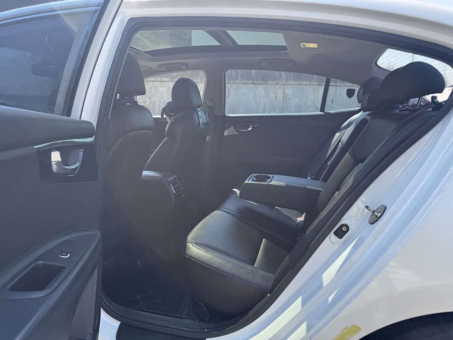 Kia K4 2015, фото 10