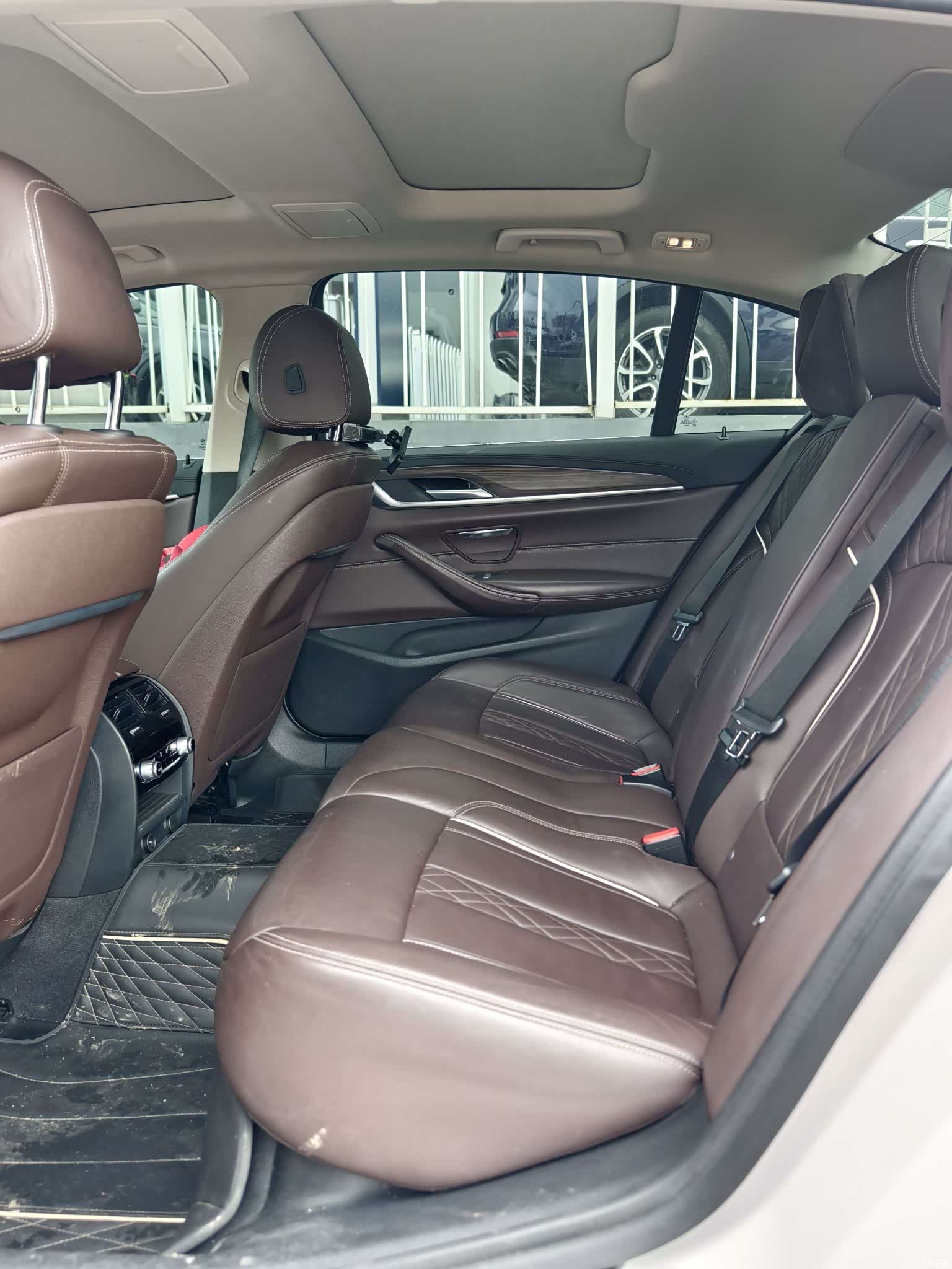 BMW 5 Series, 2019 16