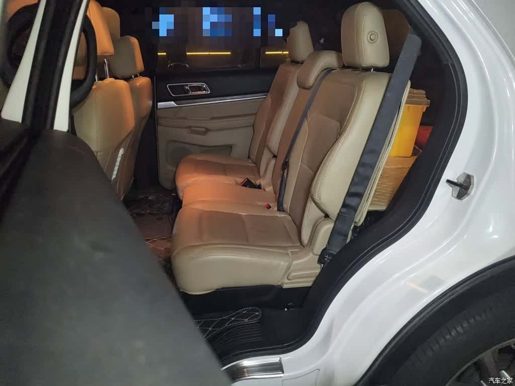 Ford Explorer, 2016 15