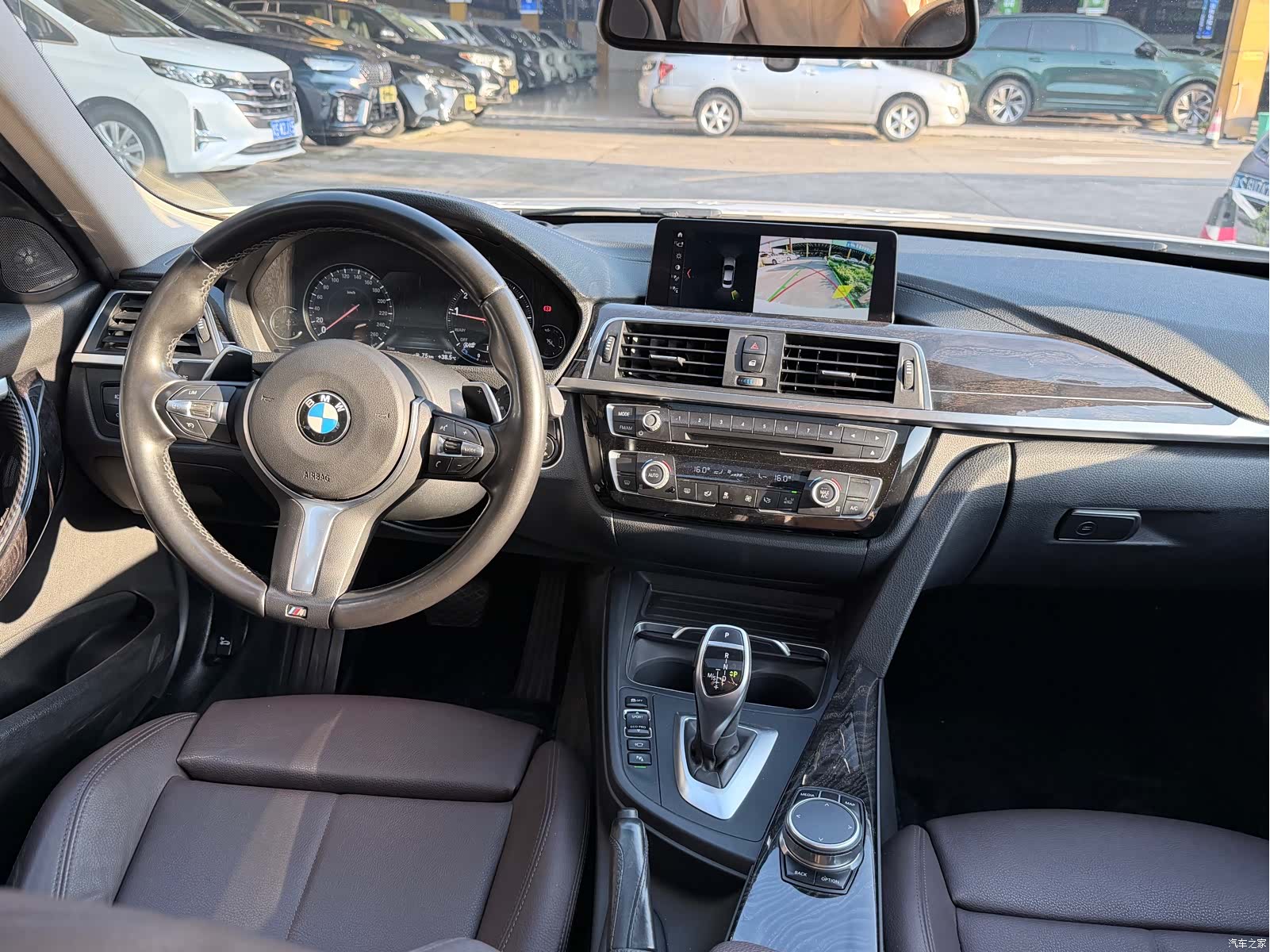 BMW 3 Series, 2018 все фото