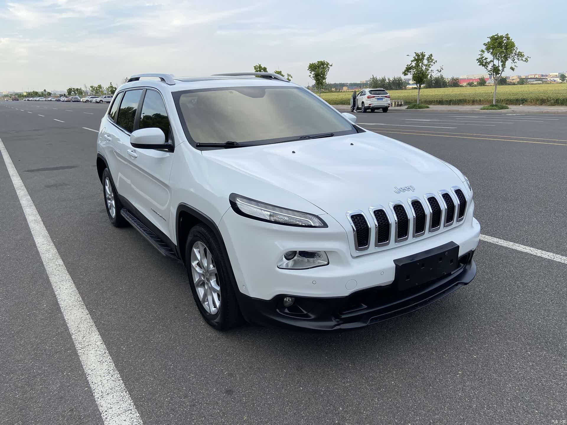 Jeep Cherokee, 2016 3
