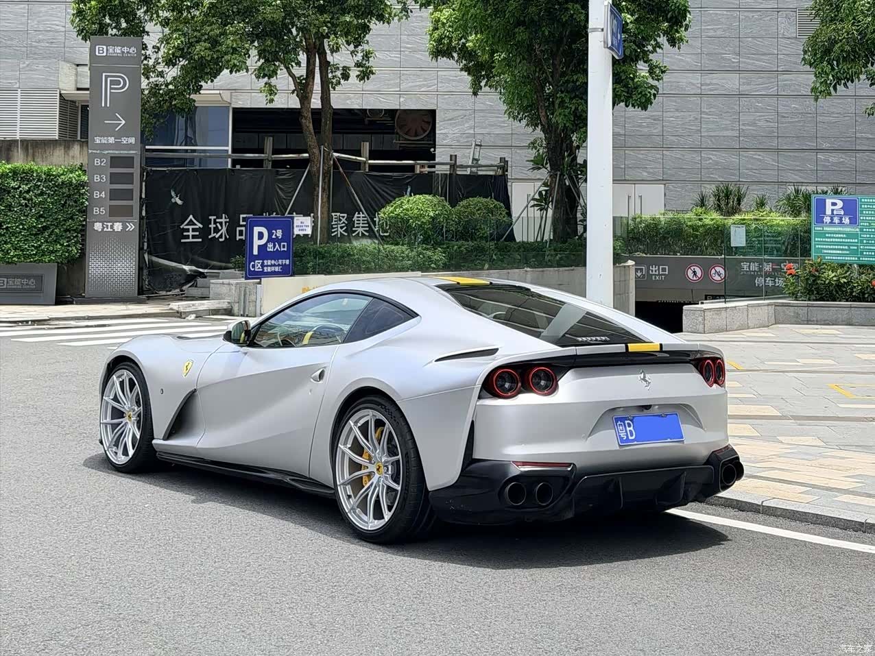 Ferrari 812, 2020 все фото