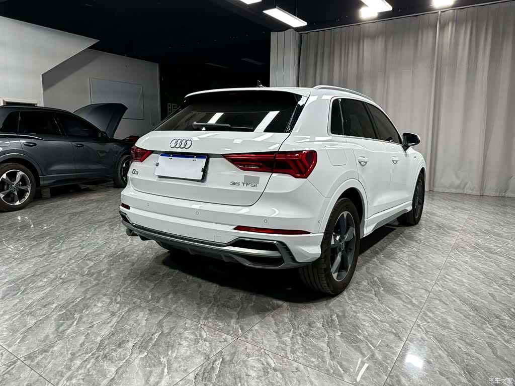 Audi Q3, 2022 6