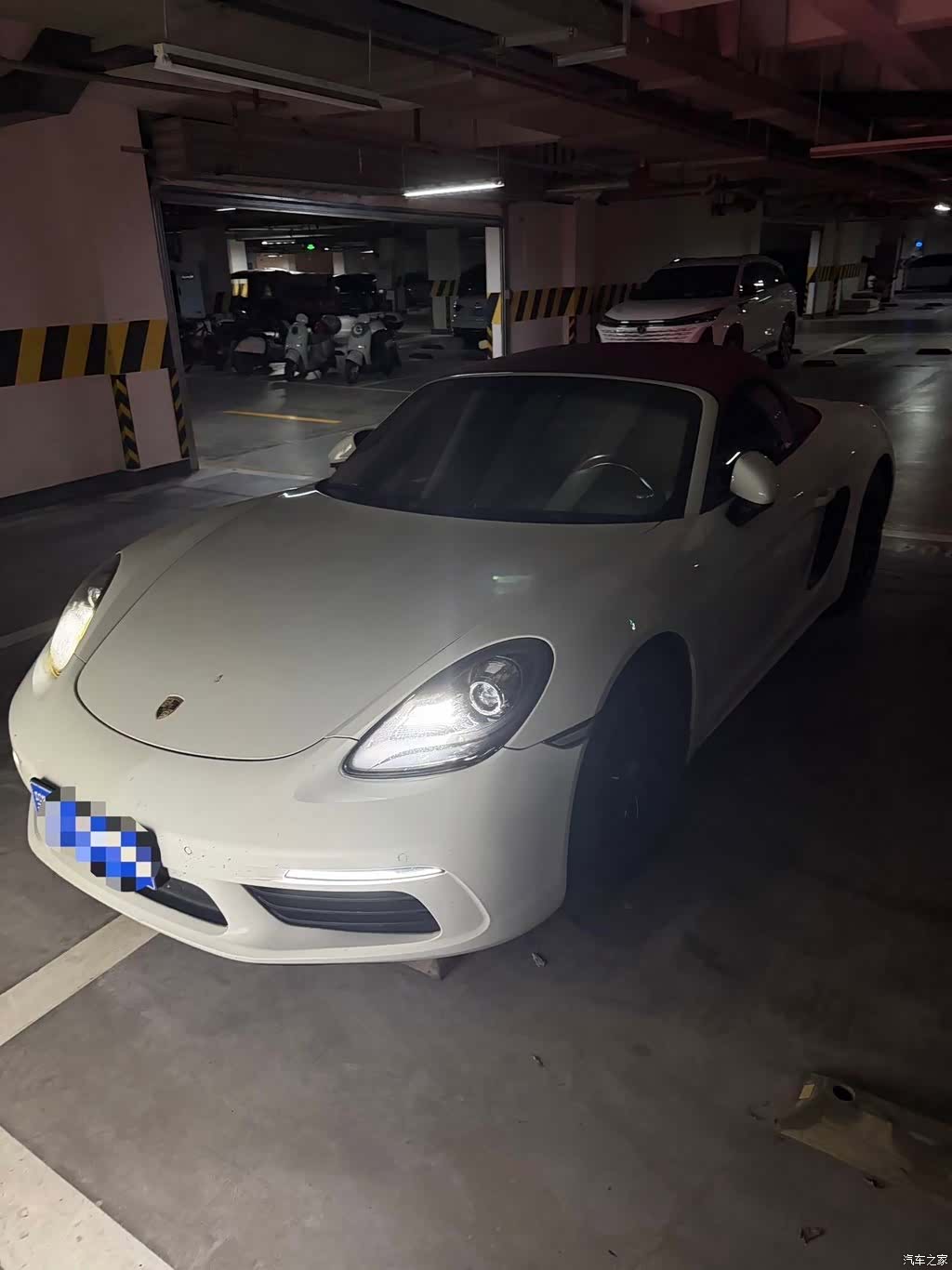 Porsche Boxster, 2017 1