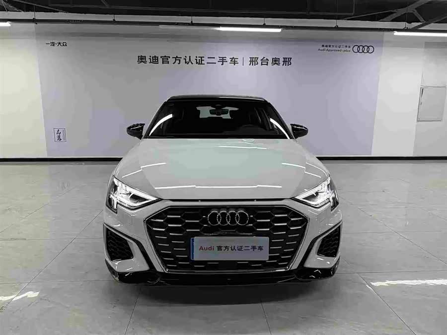 Audi A3 2023, фото 2