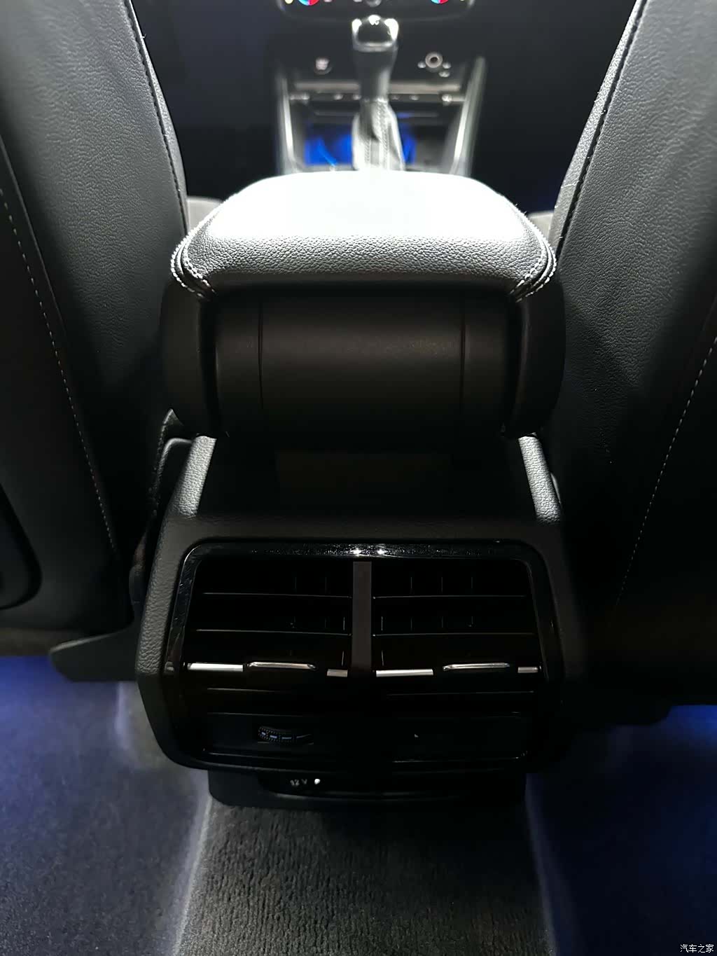 Audi Q3, 2022 16