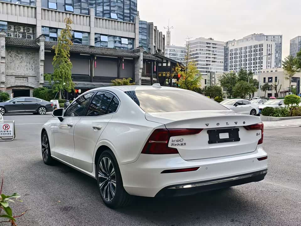 Volvo S60