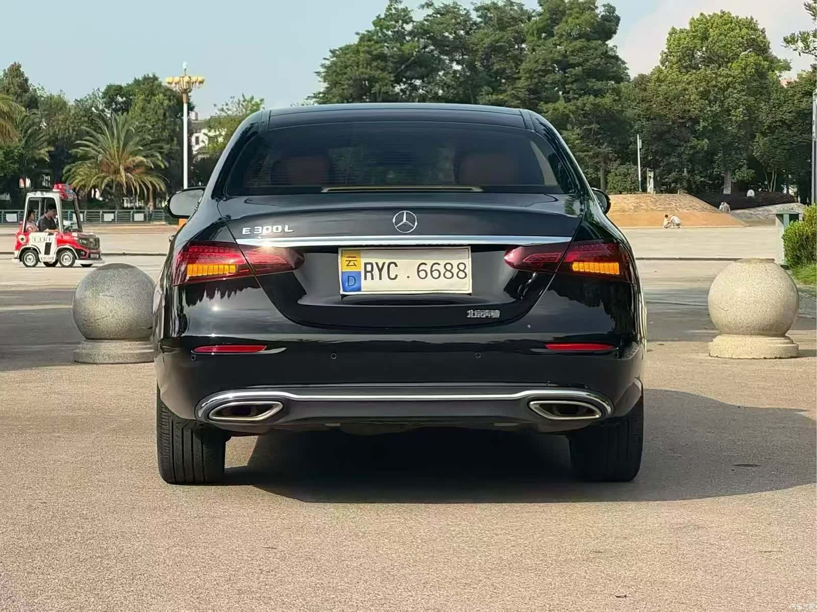 Mercedes-Benz E-Class, 2023 8
