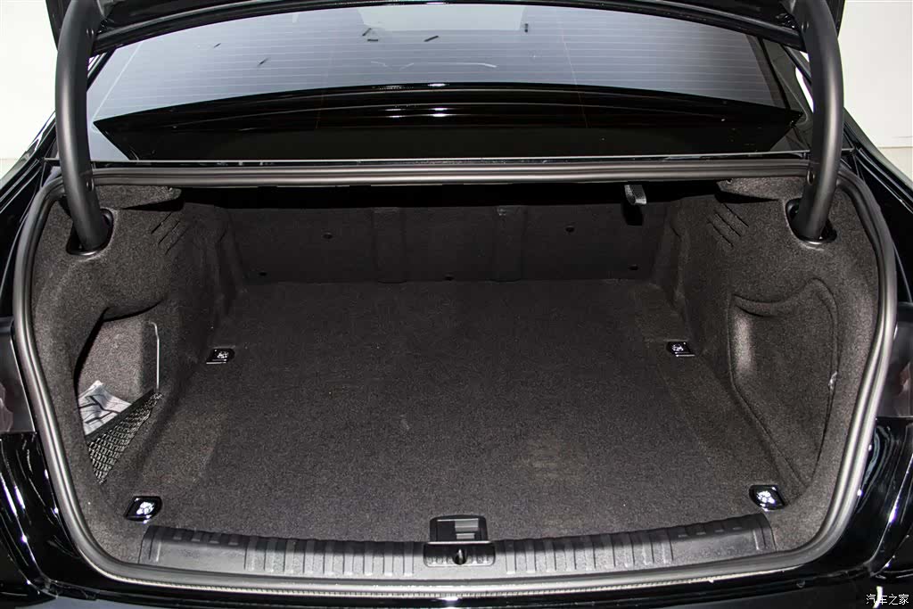 Audi A6L, 2025 32