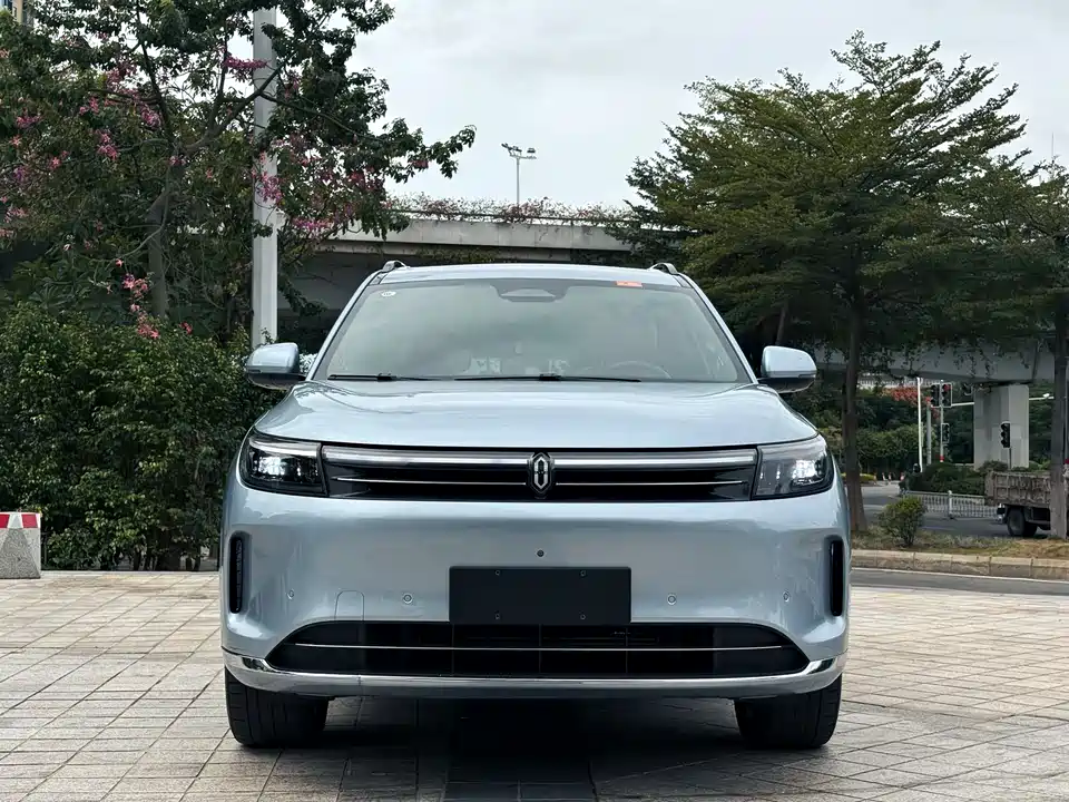 AITO Ask the world M7