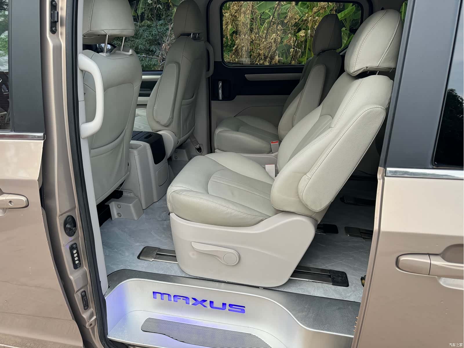 Maxus G10, 2014 12