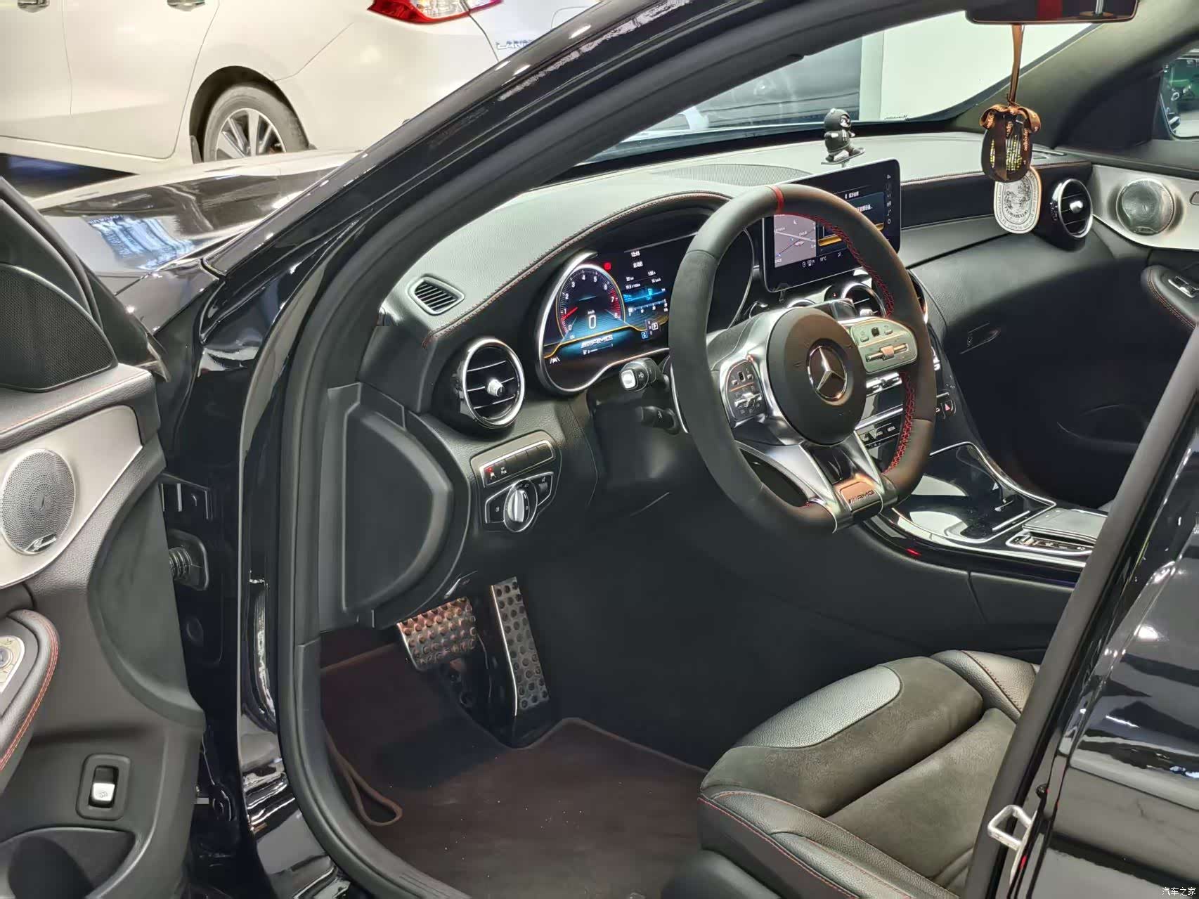Mercedes-Benz C-Class, 2020 4