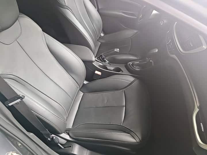 Buick Excelle GX 2019 18T АКПП hu lian Elite guo V