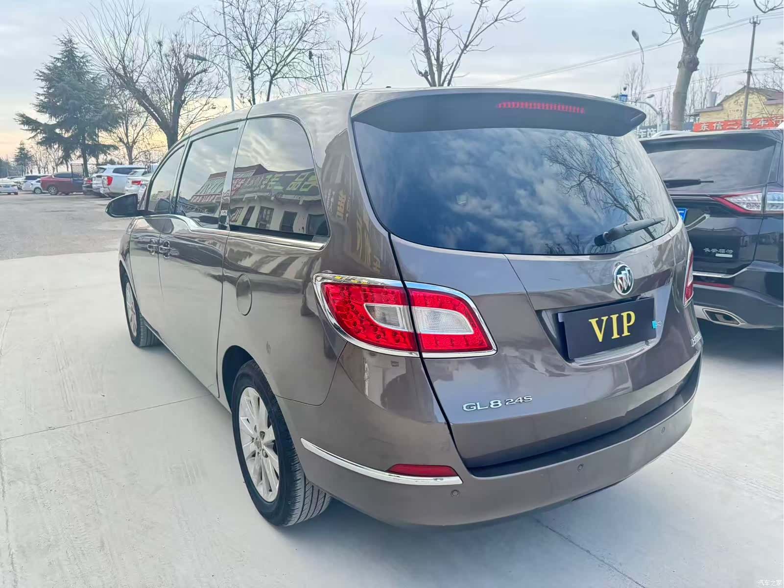 Buick GL8, 2015 4