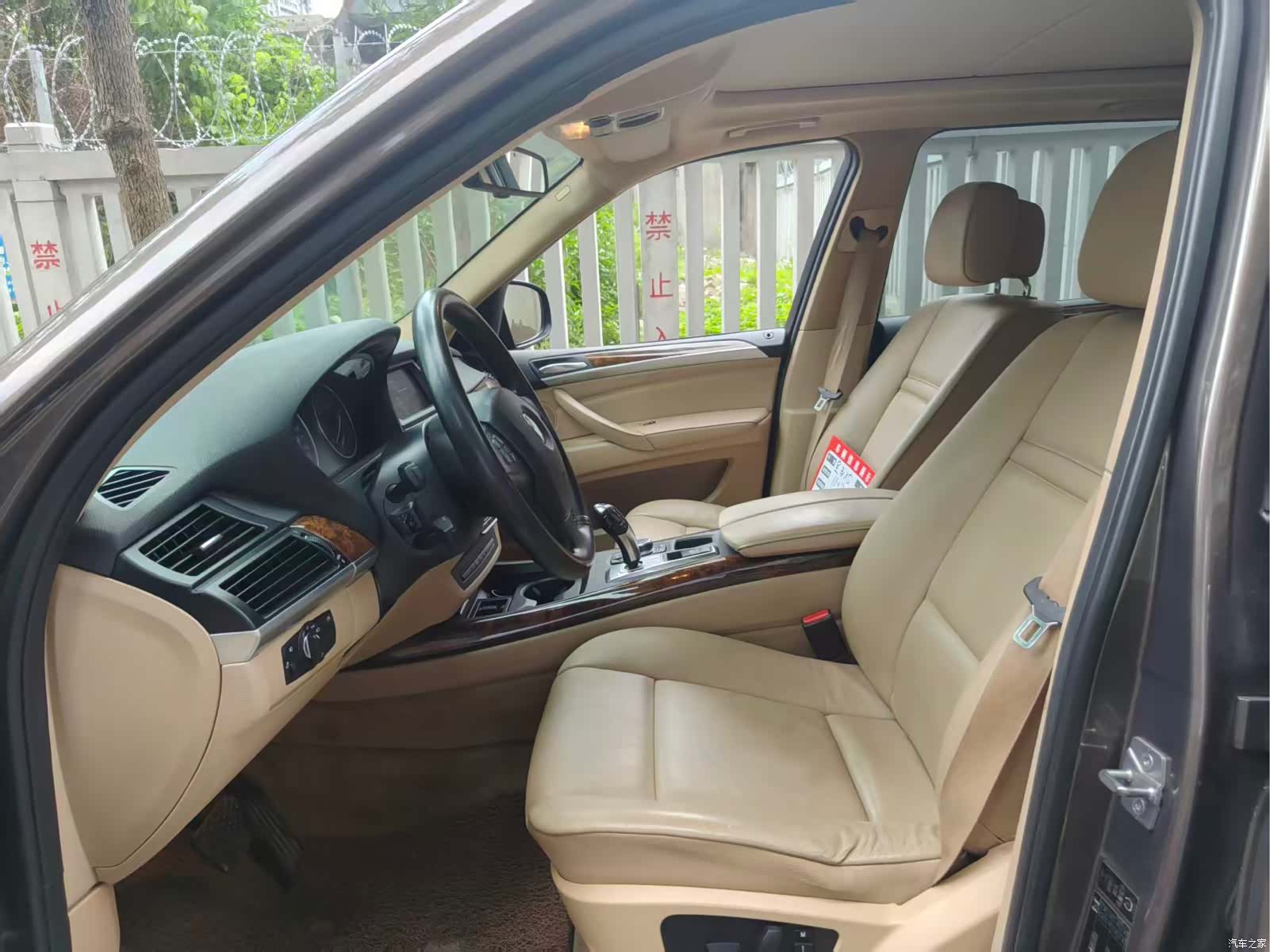 BMW X5, 2011 7