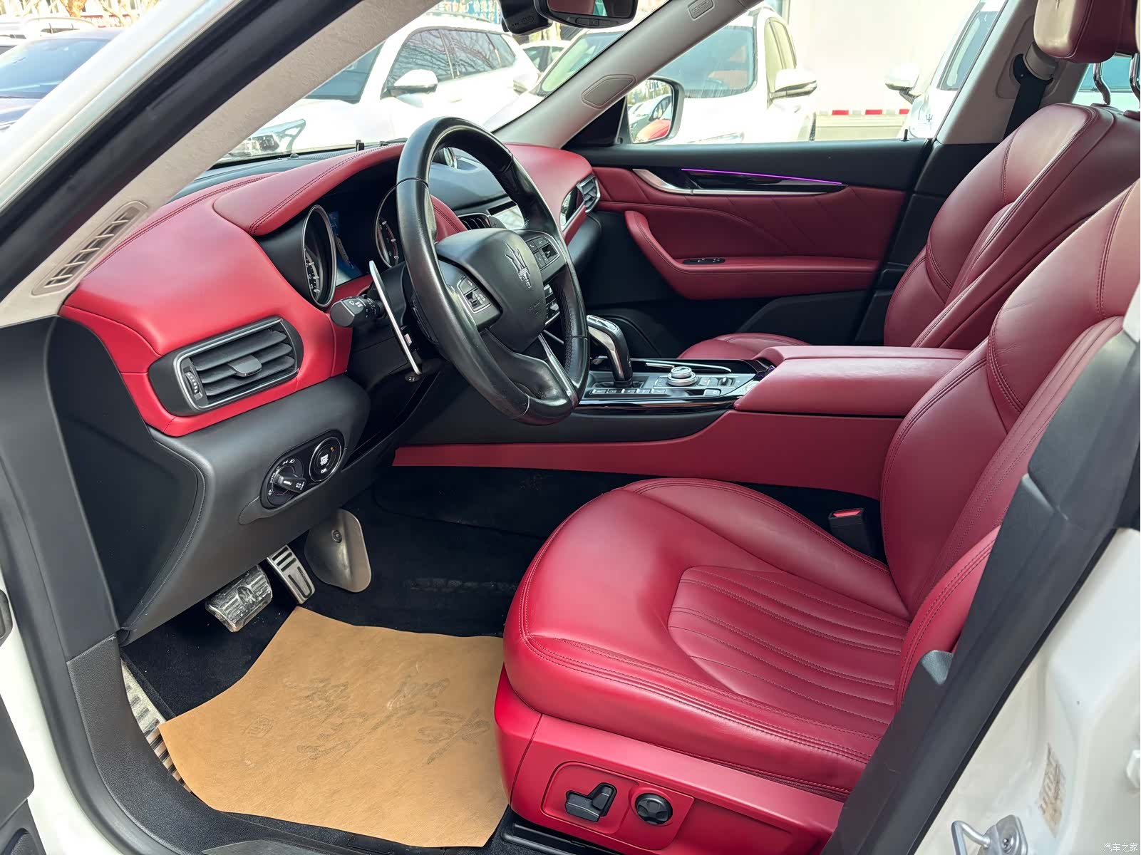 Maserati Levante, 2020 8