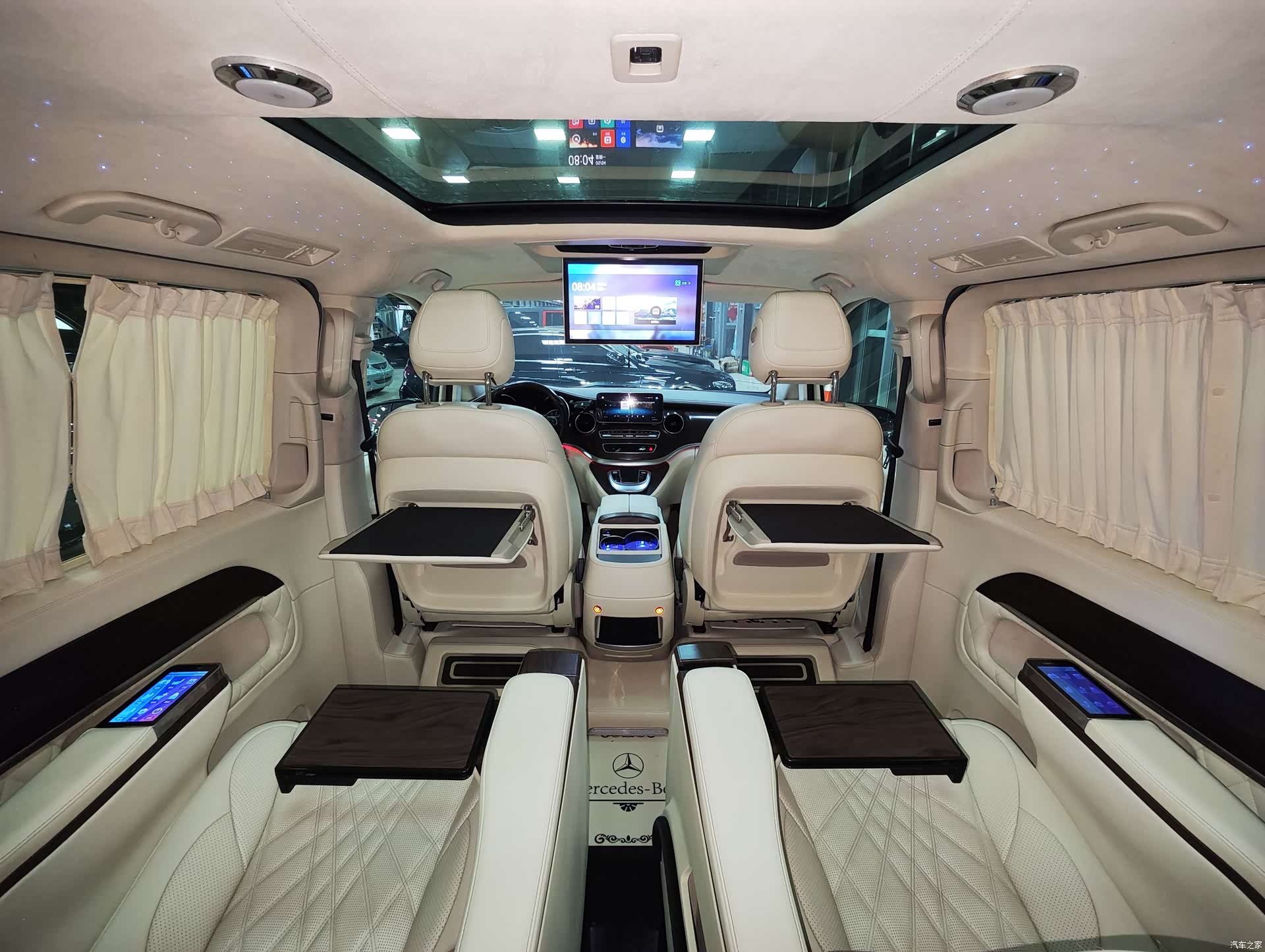 Mercedes-Benz V-Class, 2021 12