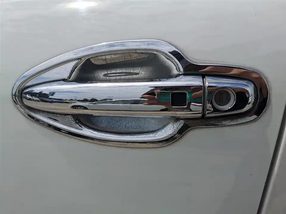 BYD S7