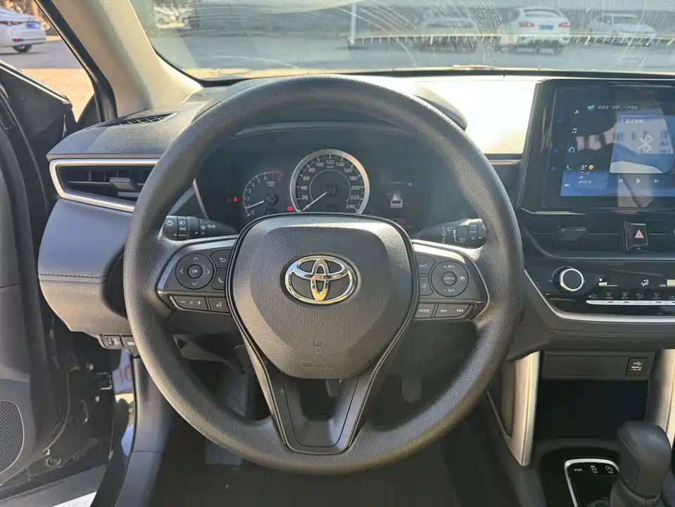 Toyota Corolla Sharp amplifier