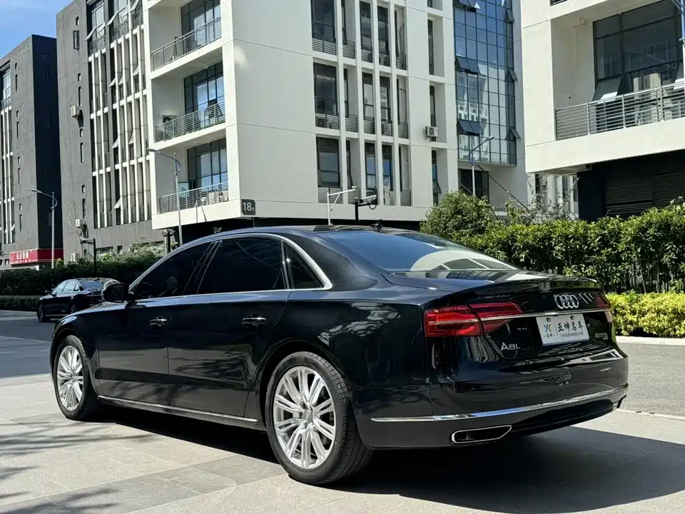 Audi A8