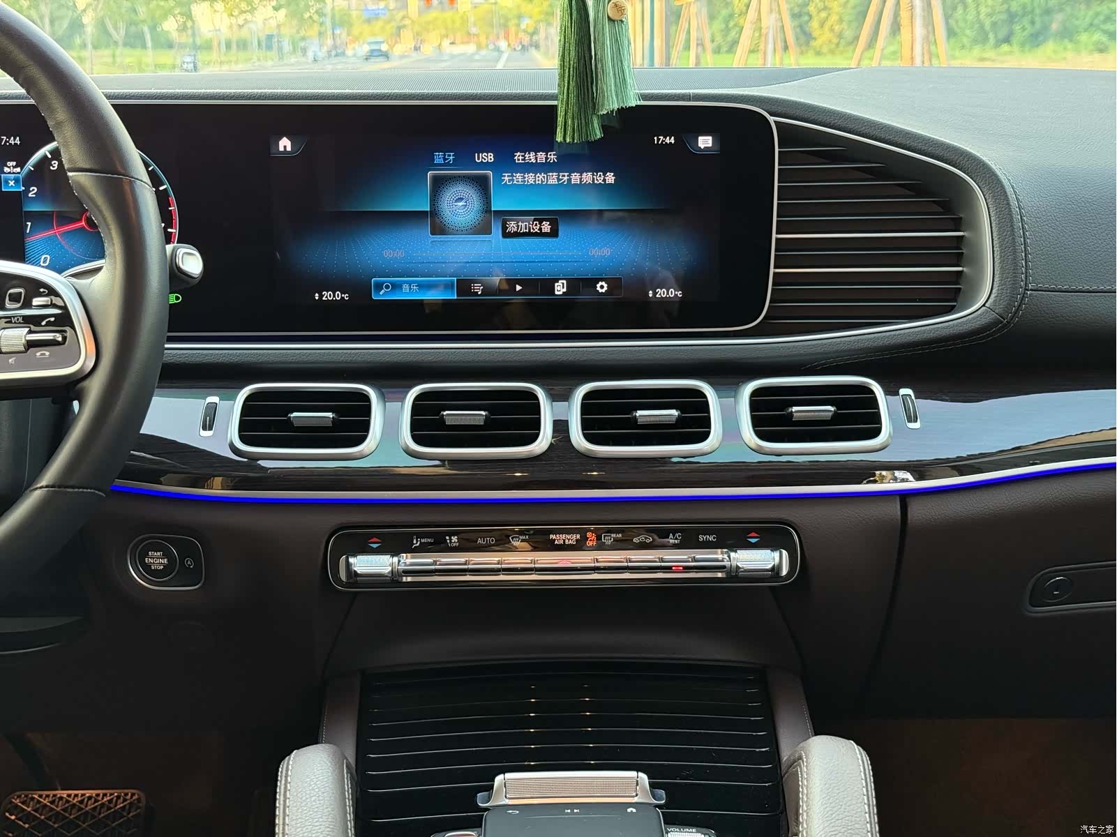 Mercedes-Benz GLE, 2023 13