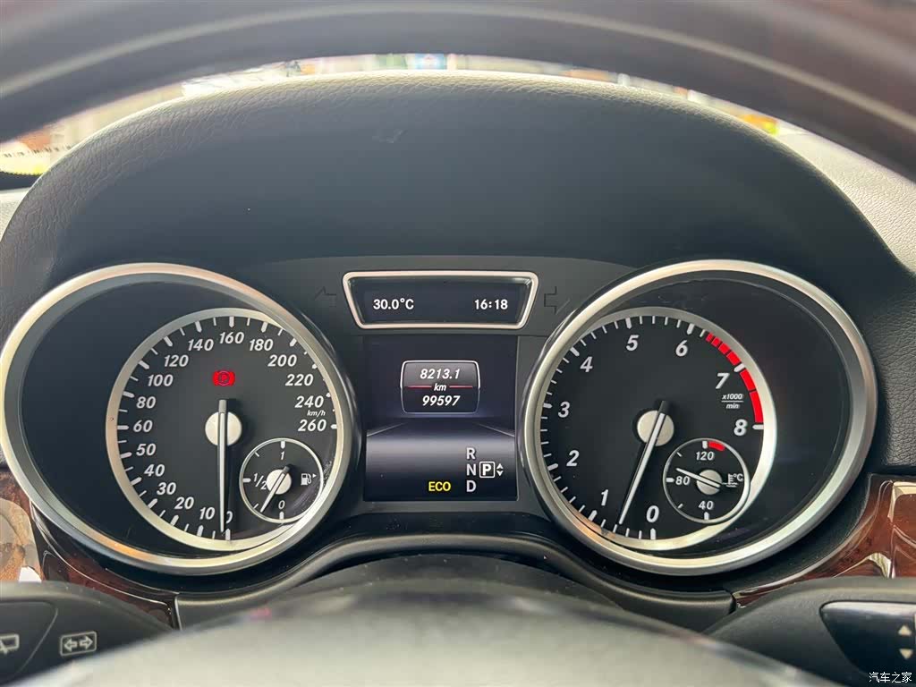 Mercedes-Benz M-Class, 2015 13