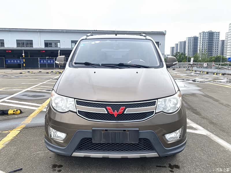 Wuling Hongguang, 2015 2