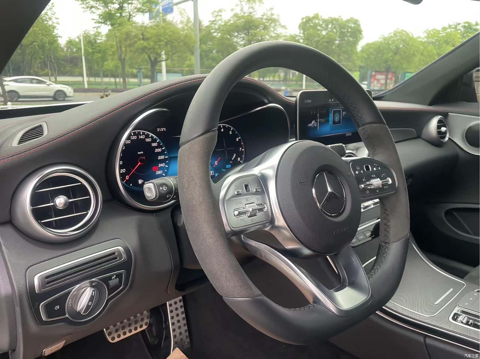 Mercedes-Benz C-Class, 2023 14