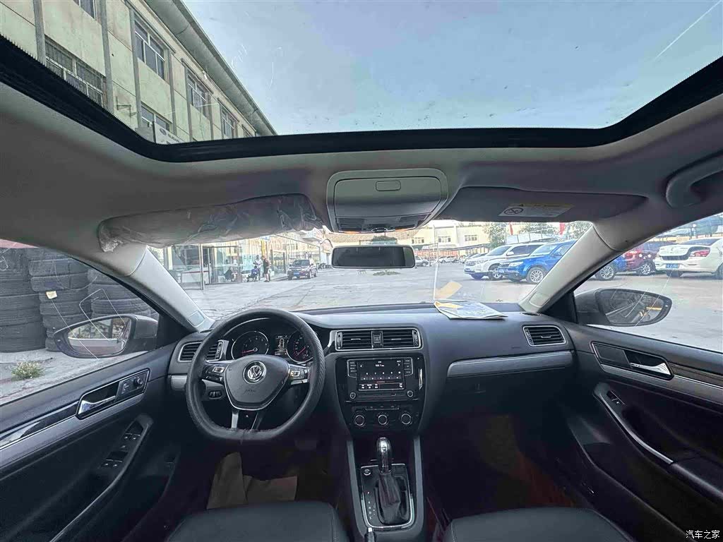 Volkswagen Sagitar, 2017 6