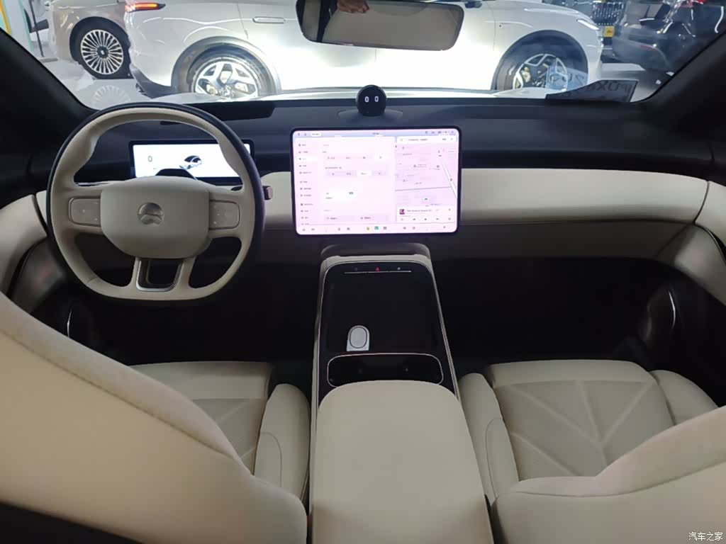 NIO ET5, 2025 10