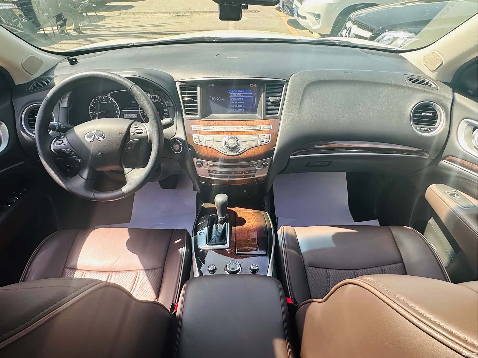 Infiniti JX35, 2014 22