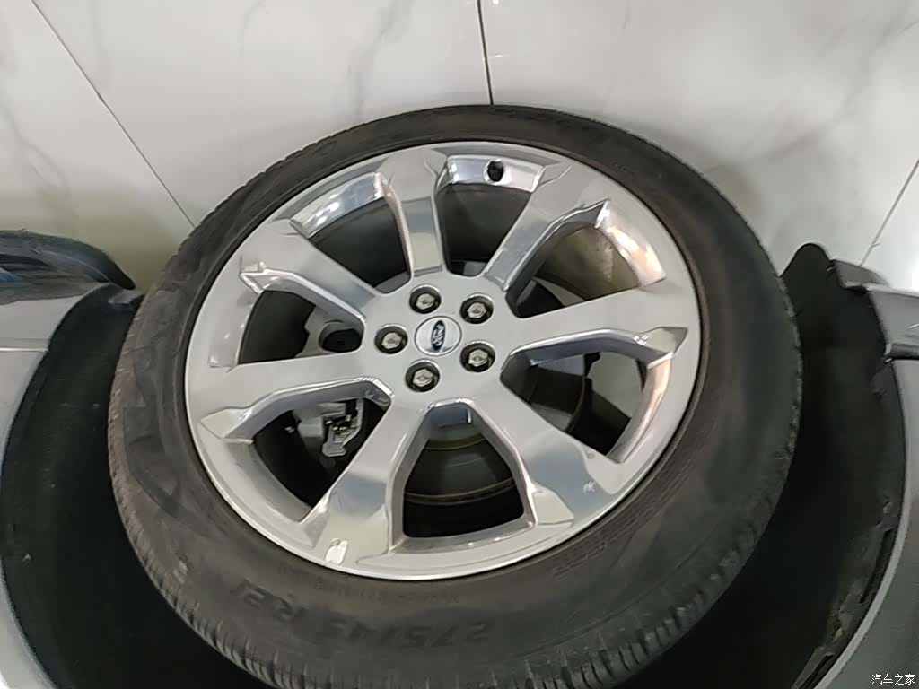 Ford Explorer, 2022 23