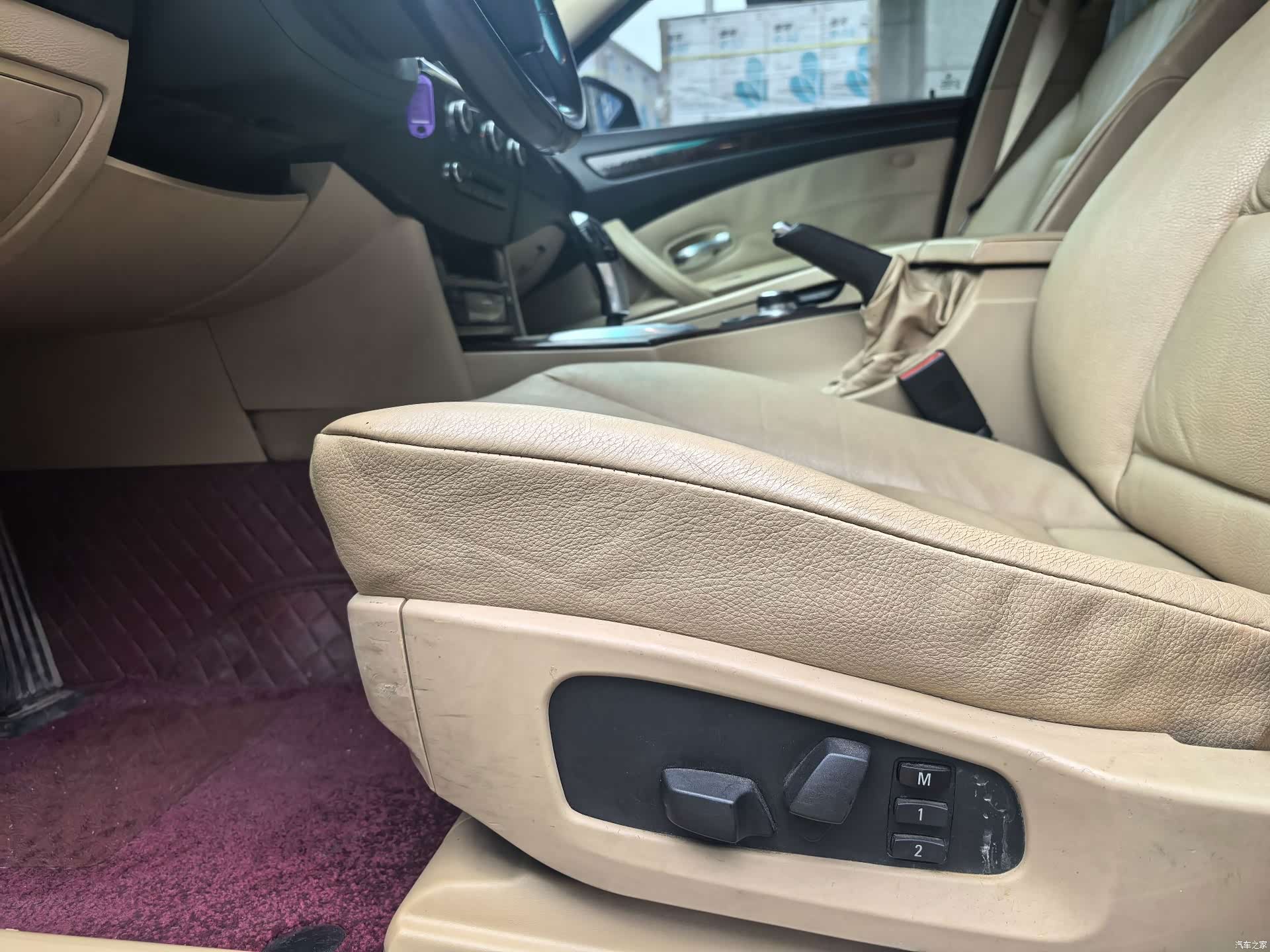 BMW 5 Series, 2010 21