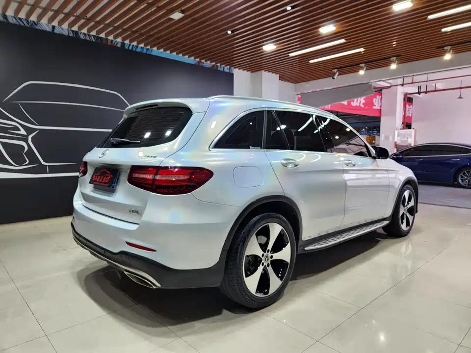 Mercedes-Benz GLC Mercedes-Benz GLC