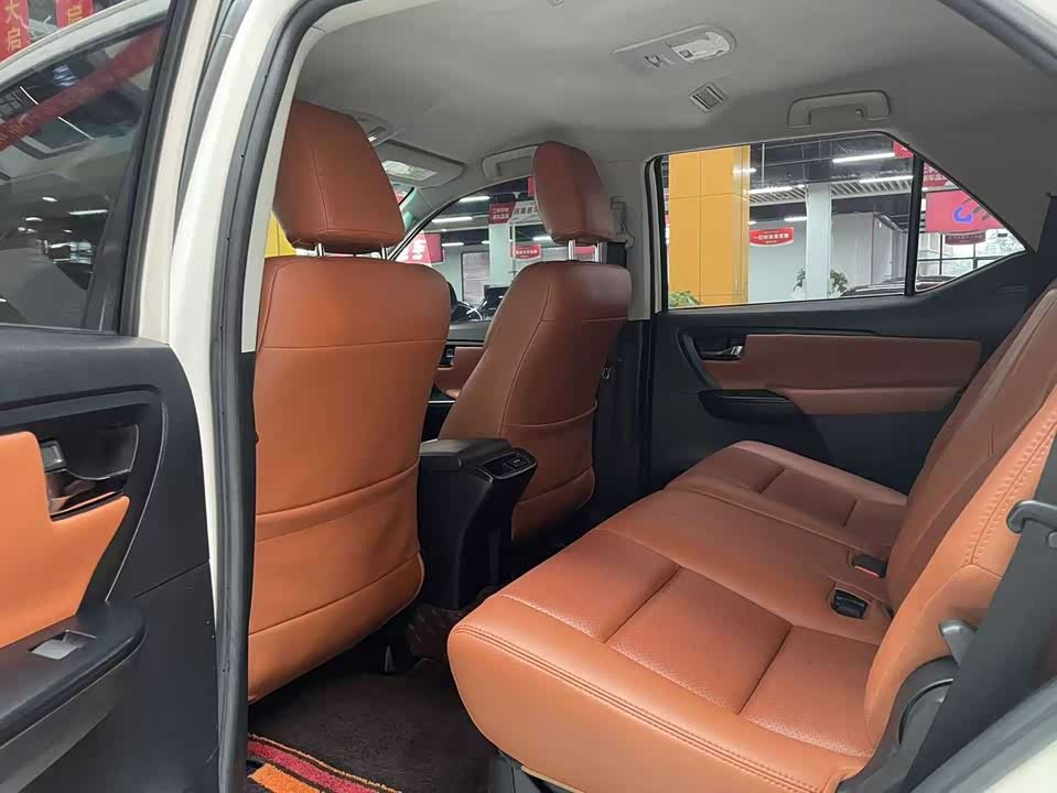 Toyota Fortuner