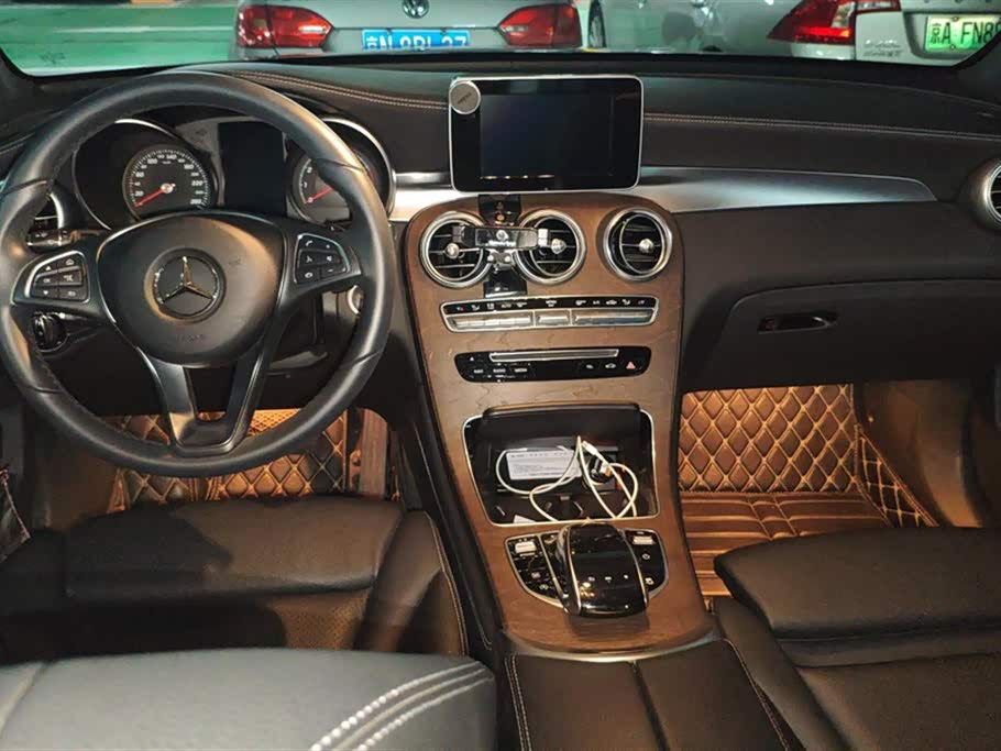 Mercedes-Benz GLC Mercedes-Benz GLC