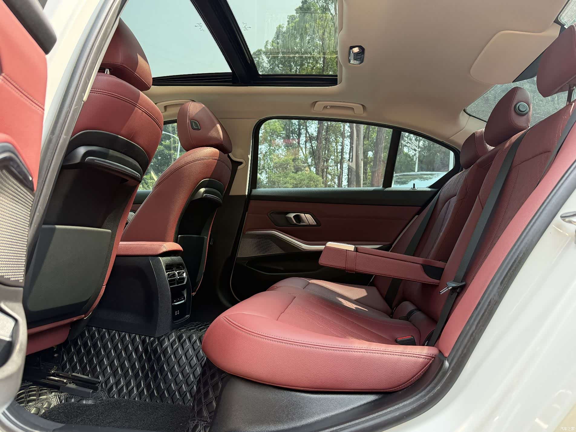 BMW 3 Series, 2022 8
