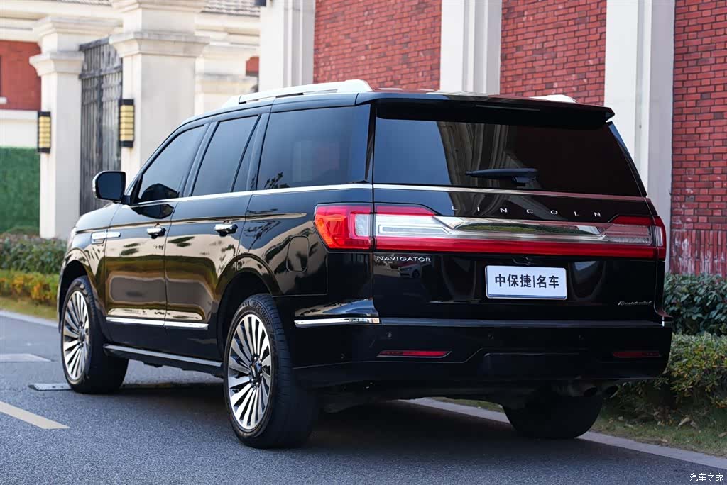 Lincoln Navigator, 2018 16