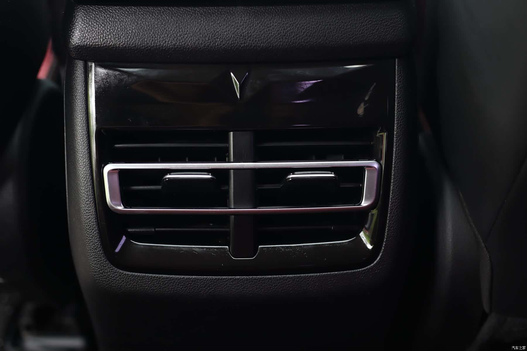Changan CS85, 2019 24