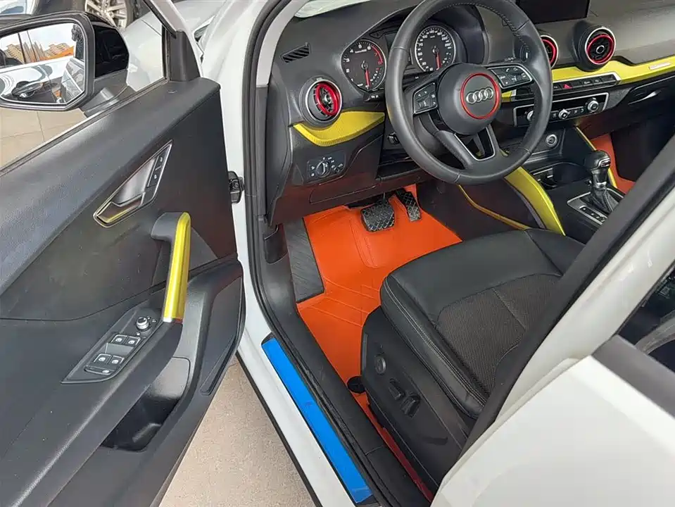 Audi Q2L Audi Q2L