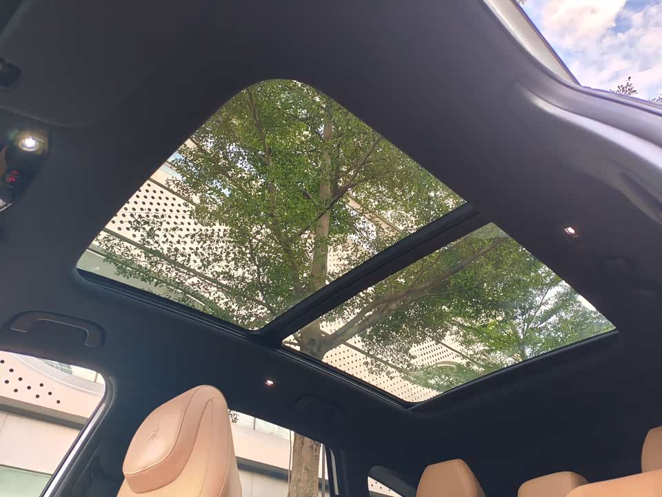 Geely Galaxy Galaxy L7