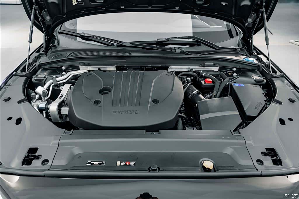 Volvo S90, 2024 23