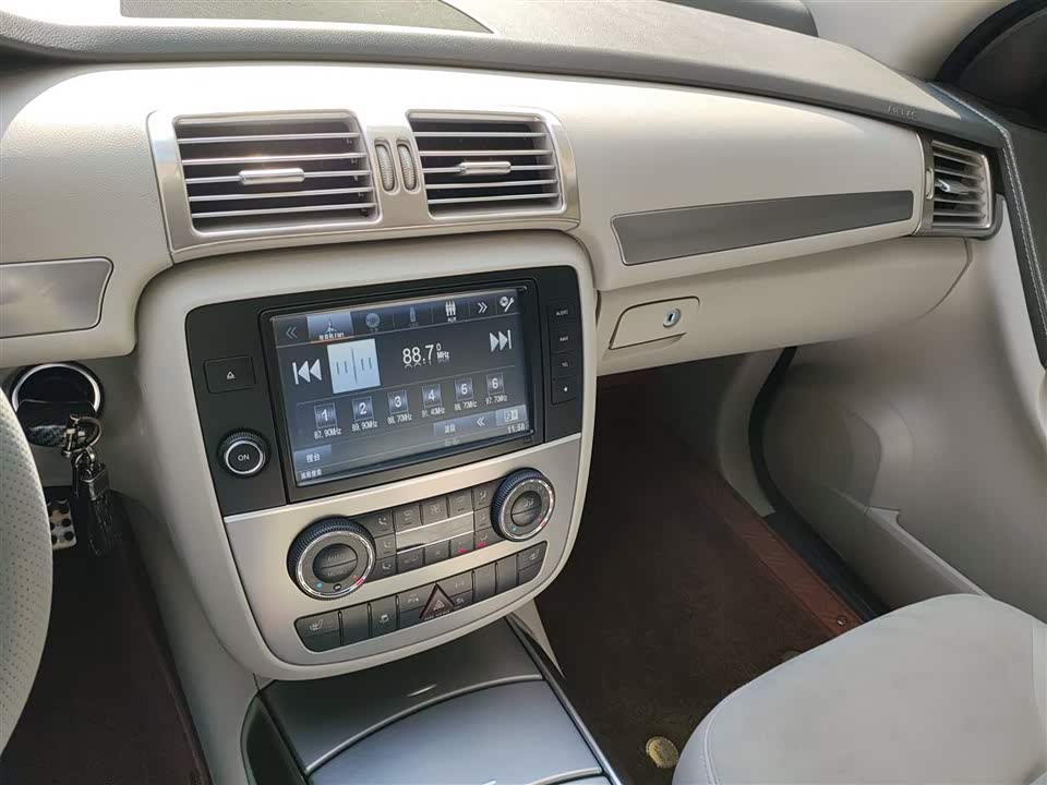 Mercedes-Benz R-class