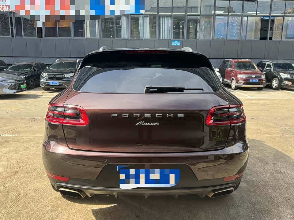 Porsche Macan