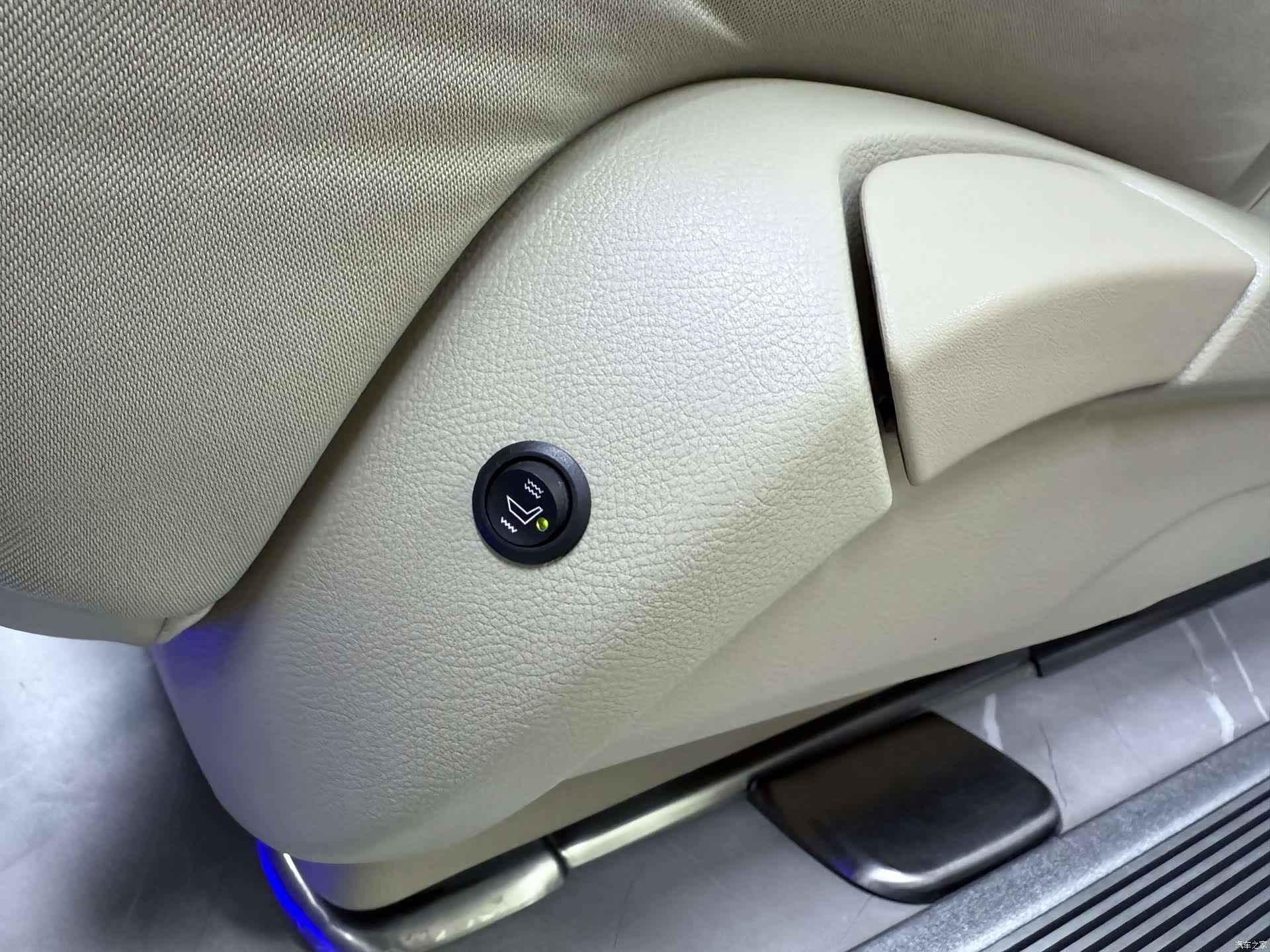 Buick GL8, 2019 29