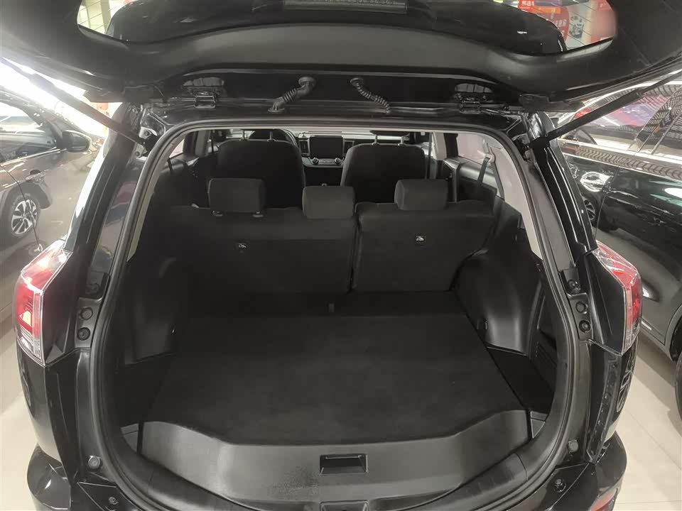 Toyota RAV4 Rongfang