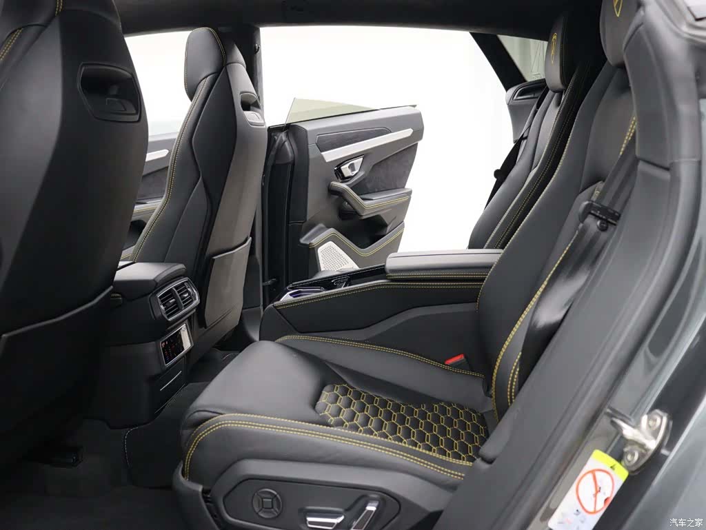 Lamborghini Urus, 2019 7