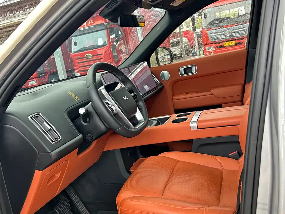 Li Auto Ideal L8